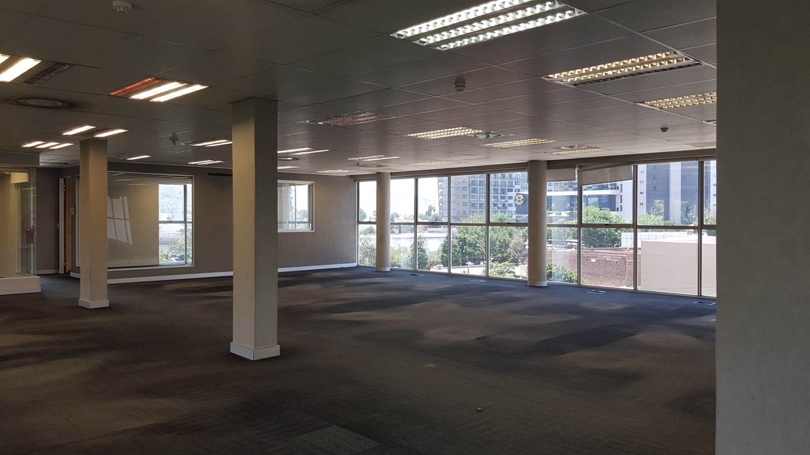 749  m² Office Space in Bedfordview photo number 13