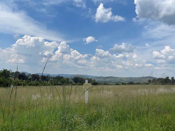 1 282 m² Land