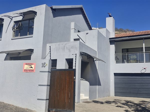 4 Bedroom House 4 Bedroom House