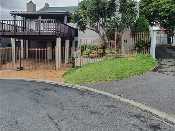 3 Bedroom House 3 Bedroom House