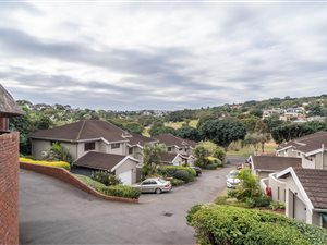 3 Bed Duplex in Sunningdale