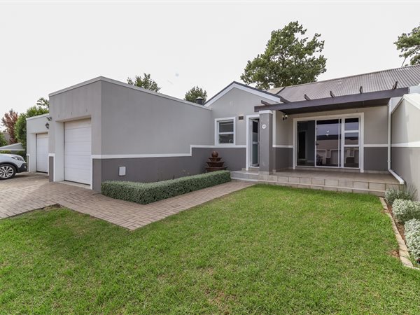 2 Bedroom Townhouse 2 Bedroom Townhouse
