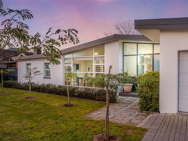 4 Bedroom House 4 Bedroom House