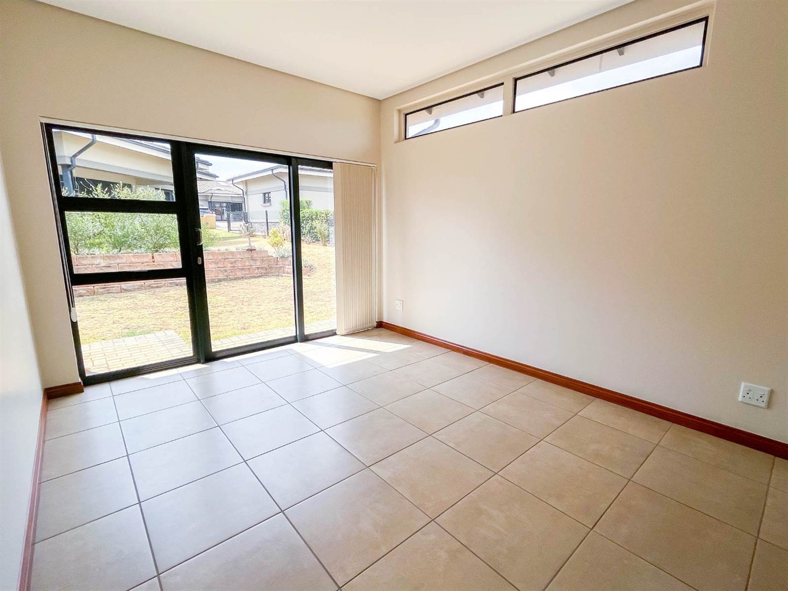 3 Bed House in Eastland Mature Lifestyle Estate photo number 5