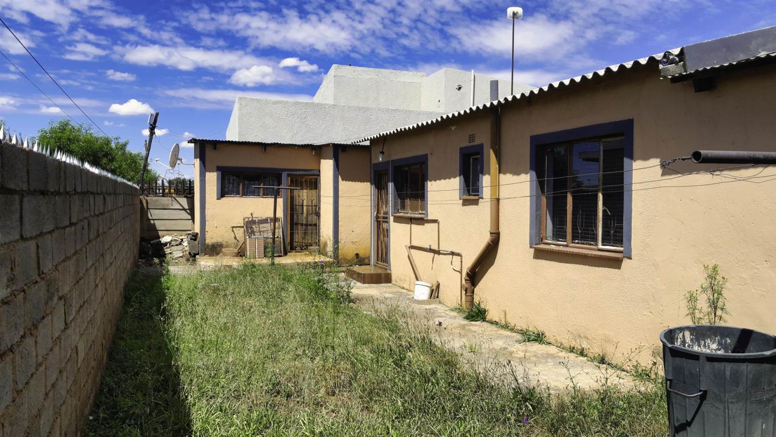 2 Bed House in Katlehong photo number 15