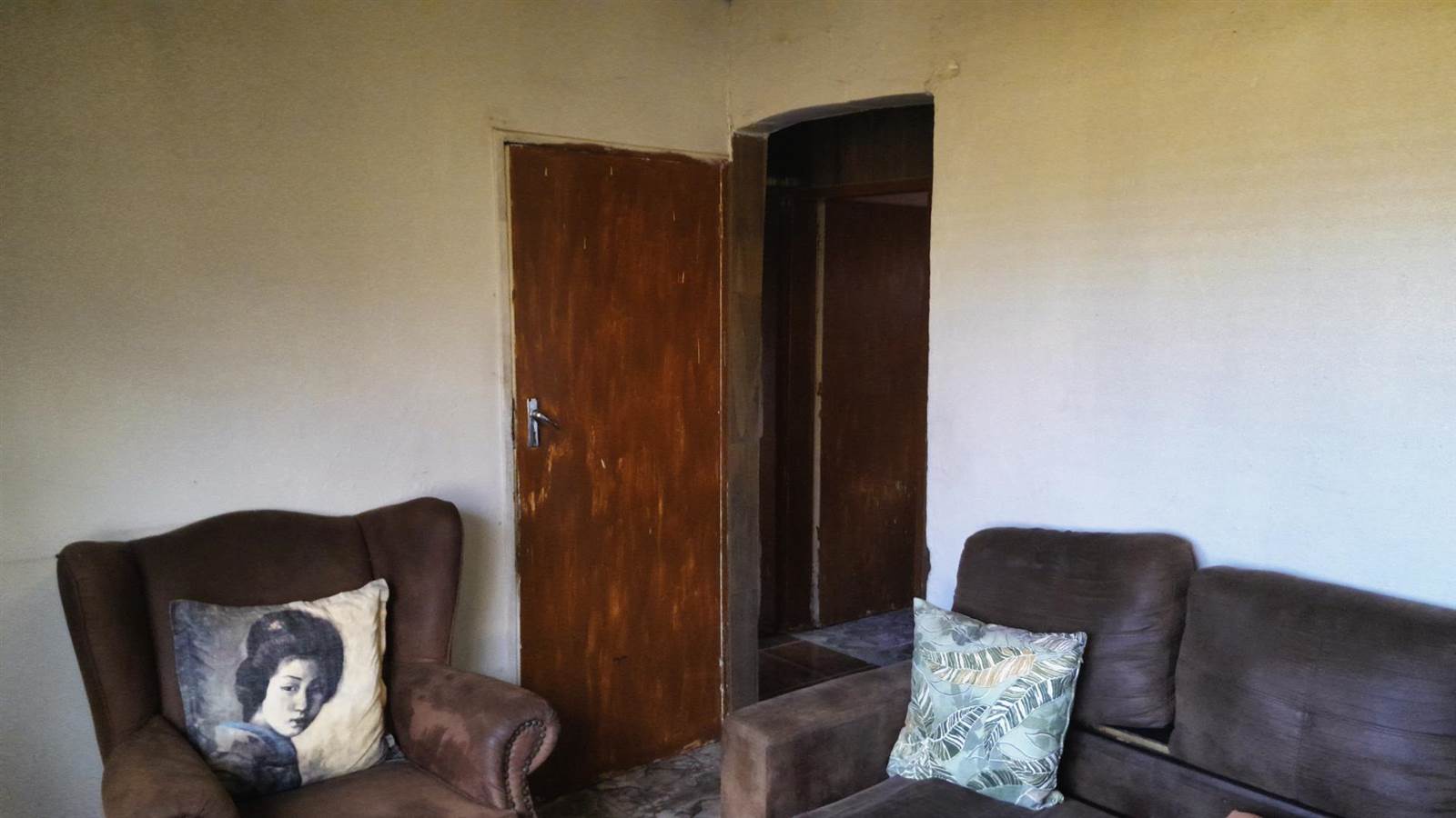 2 Bed House in Katlehong photo number 8