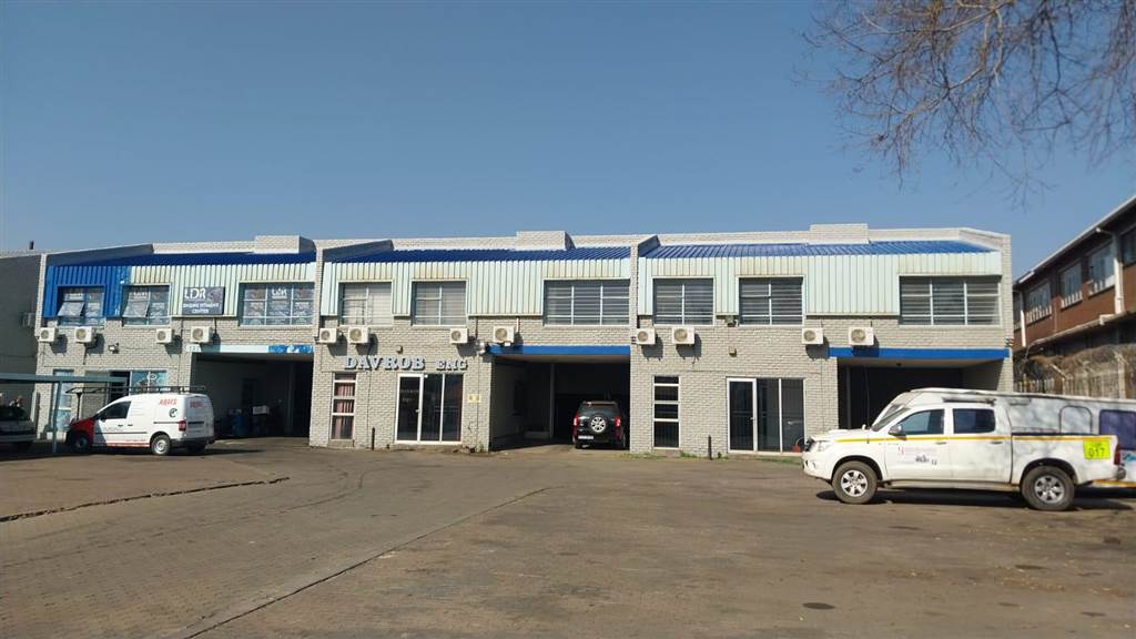 2100  m² Industrial space in Booysens photo number 28