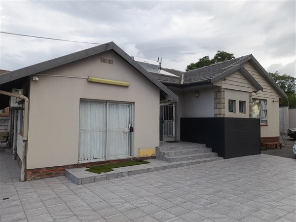5 Bed House in Tongaat Central
