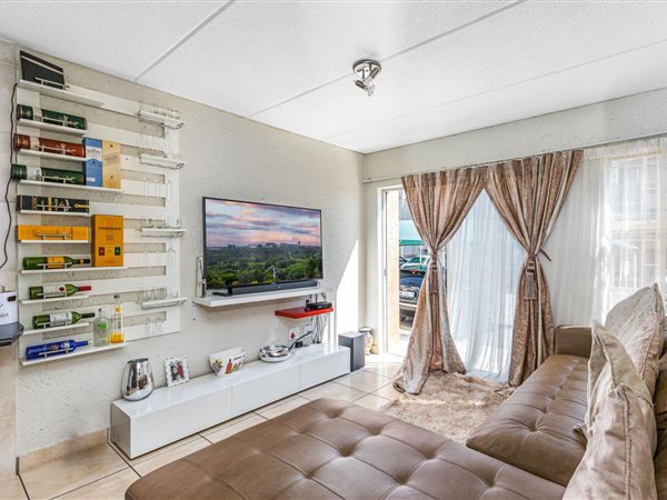 2 Bedroom Townhouse 2 Bedroom Townhouse