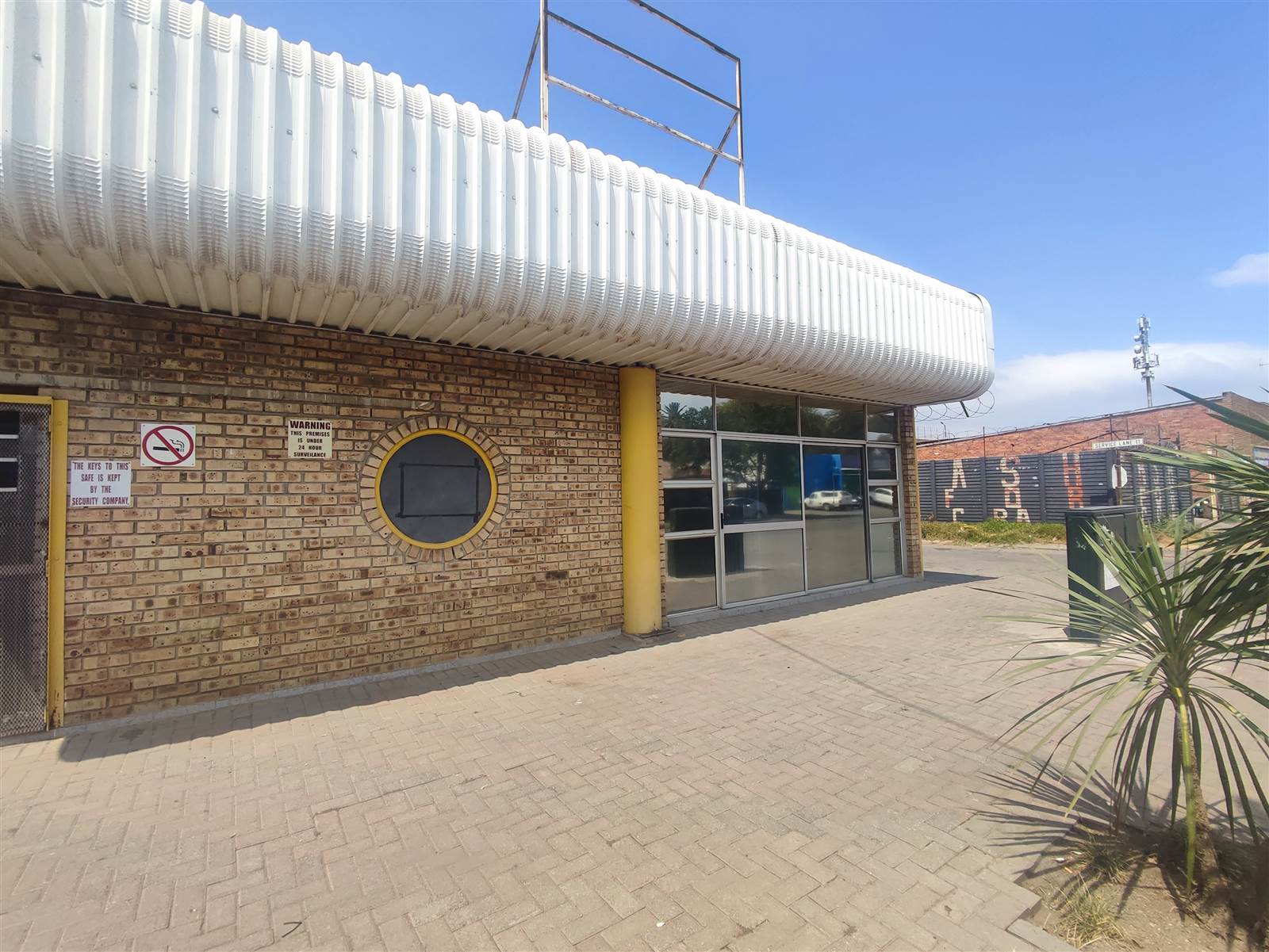600  m² Commercial space in Vereeniging Central photo number 2