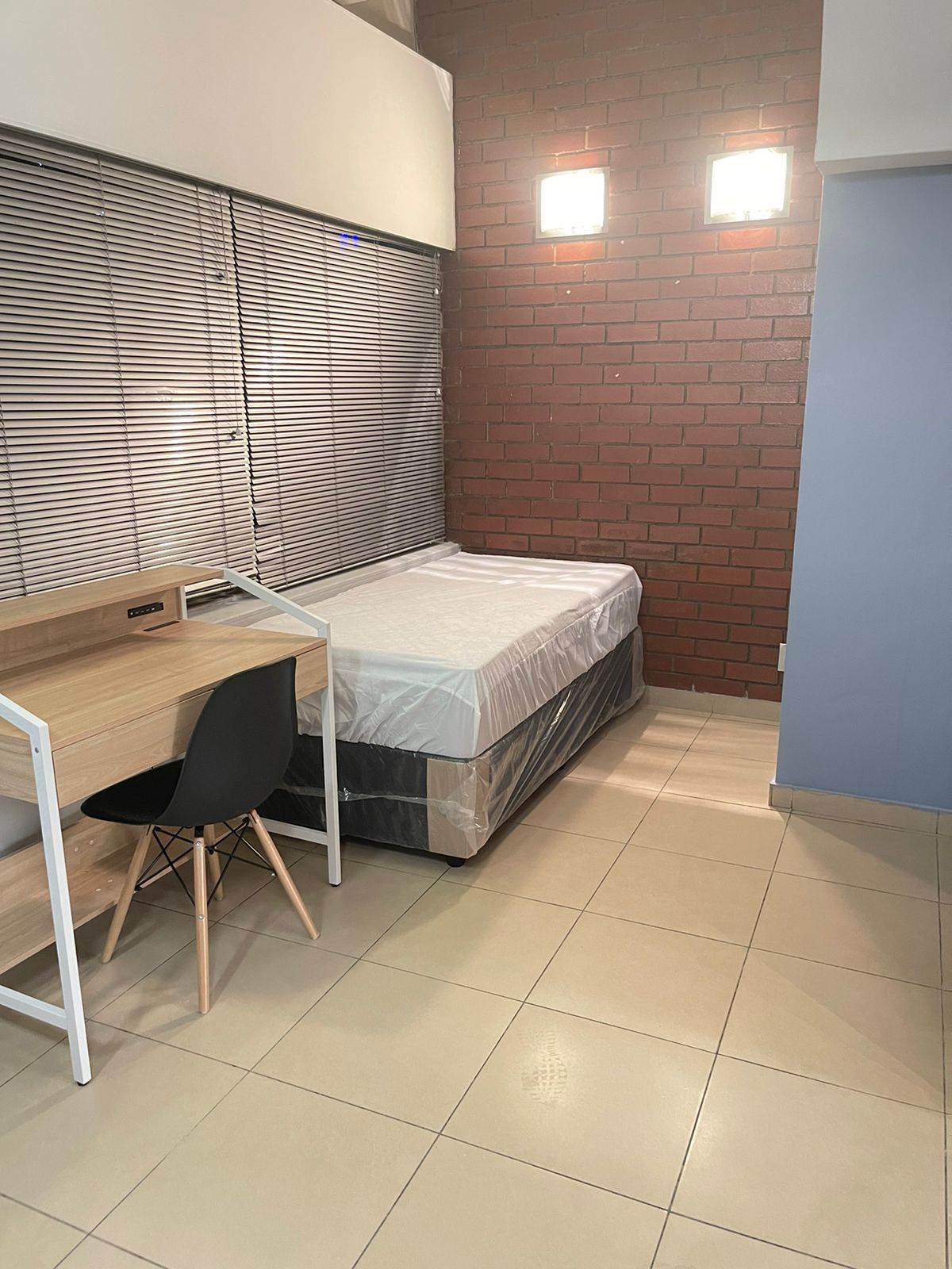 Studio Apartment in Braamfontein photo number 7