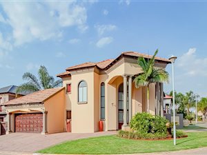 3 Bed House in Rose Acres Estate