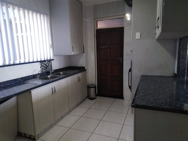 3 Bed Flat