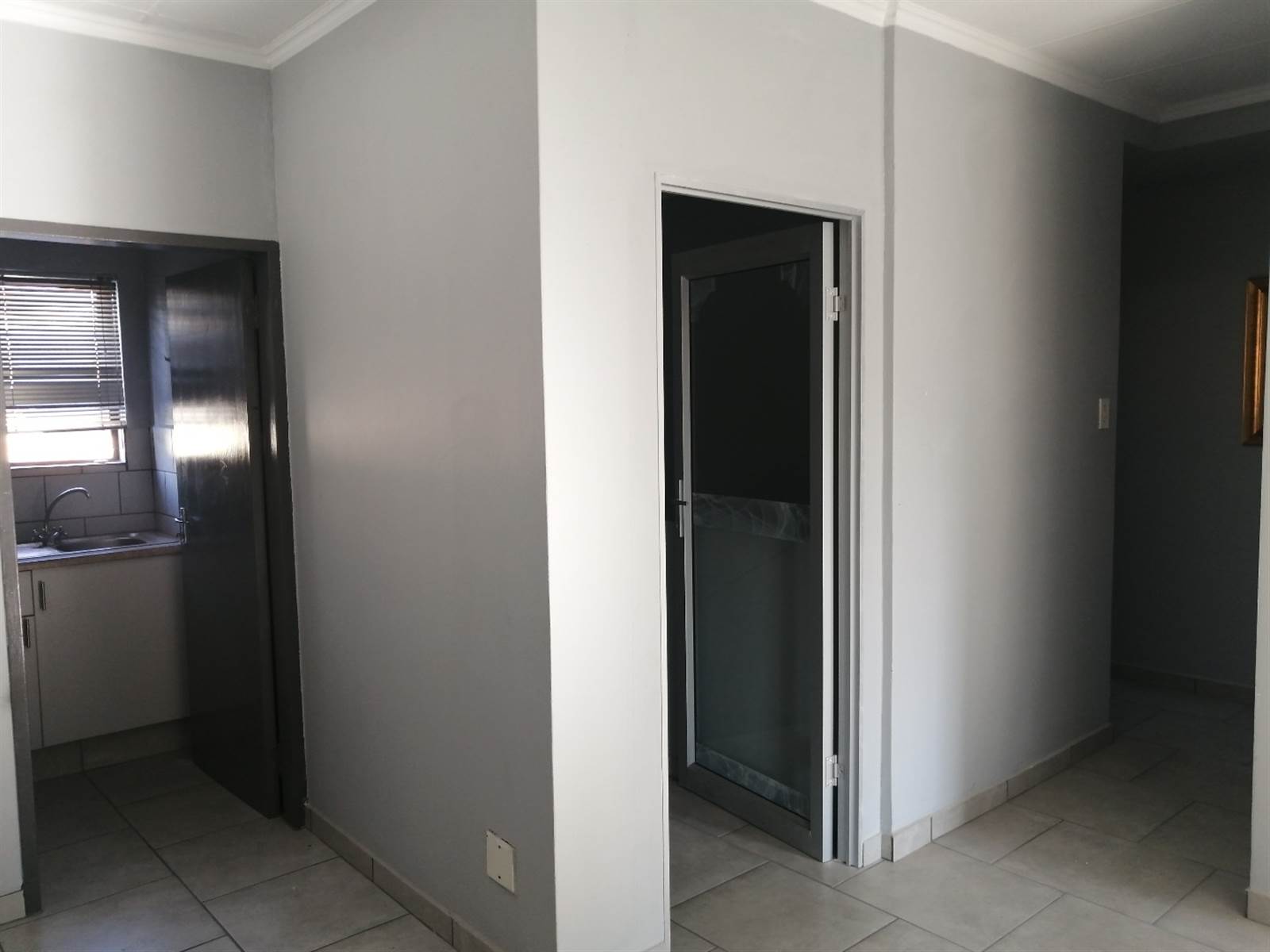 450  m² Commercial space in Edenvale photo number 11