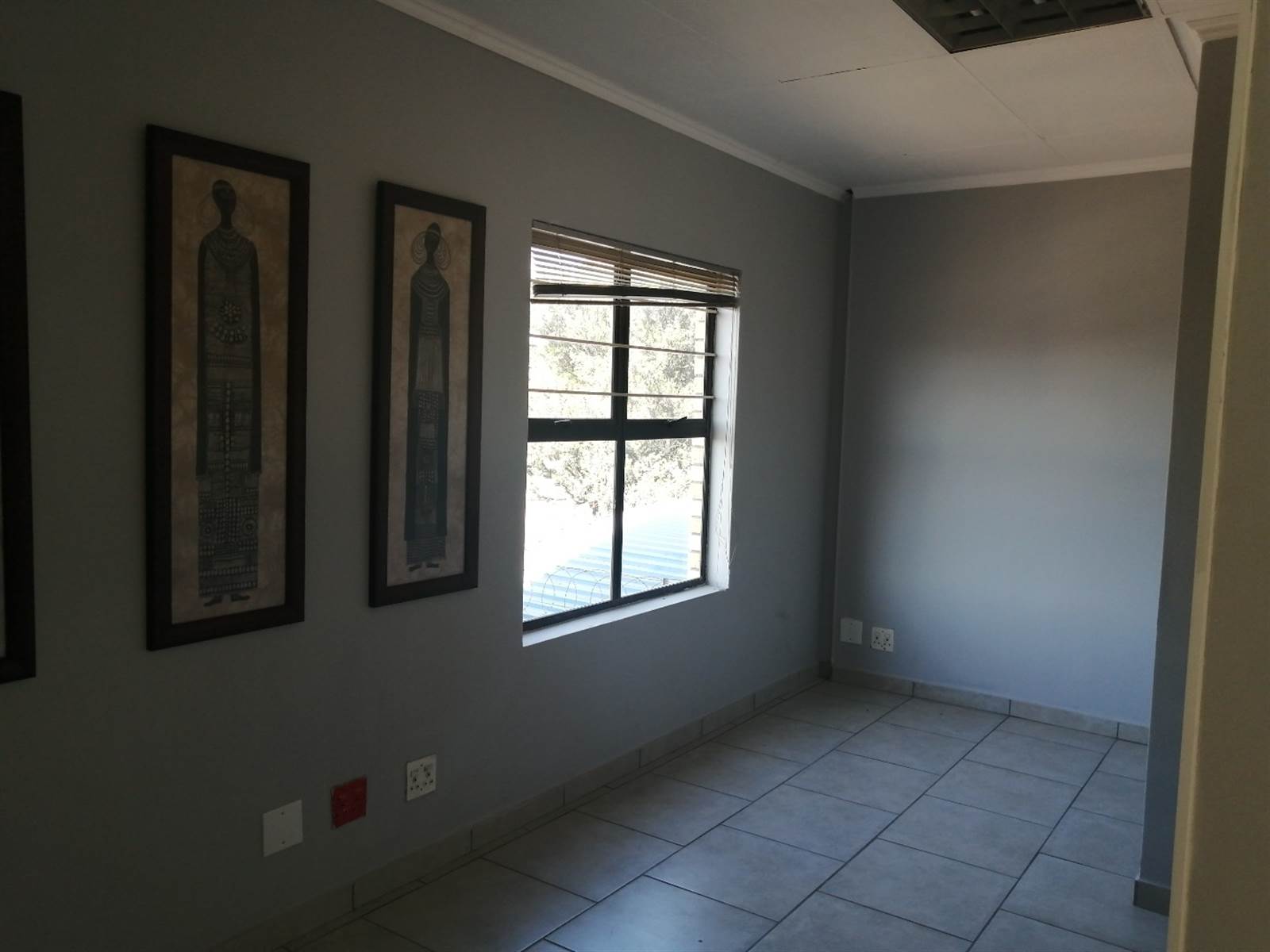 450  m² Commercial space in Edenvale photo number 10