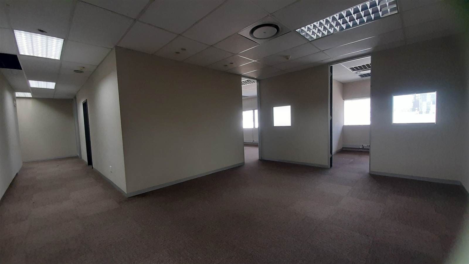 956  m² Commercial space in Cape Town City Centre photo number 15