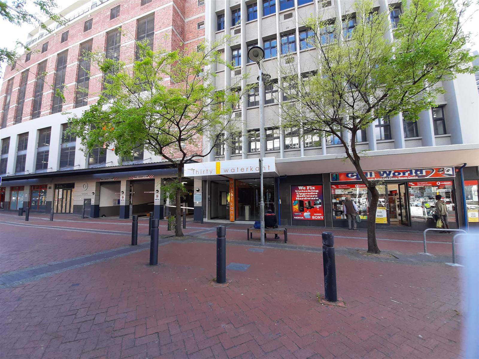 166  m² Commercial space in Cape Town City Centre photo number 4