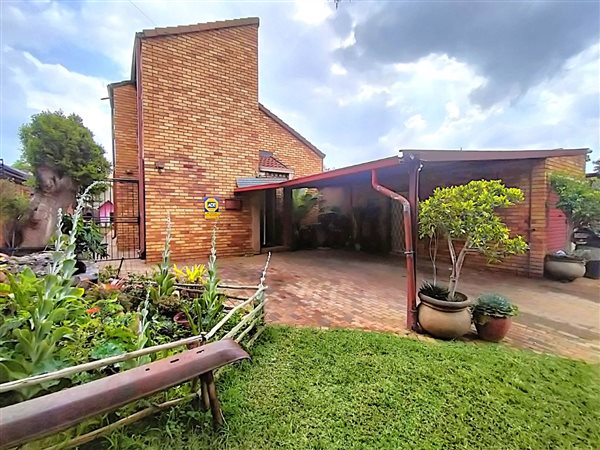 3 Bedroom House 3 Bedroom House