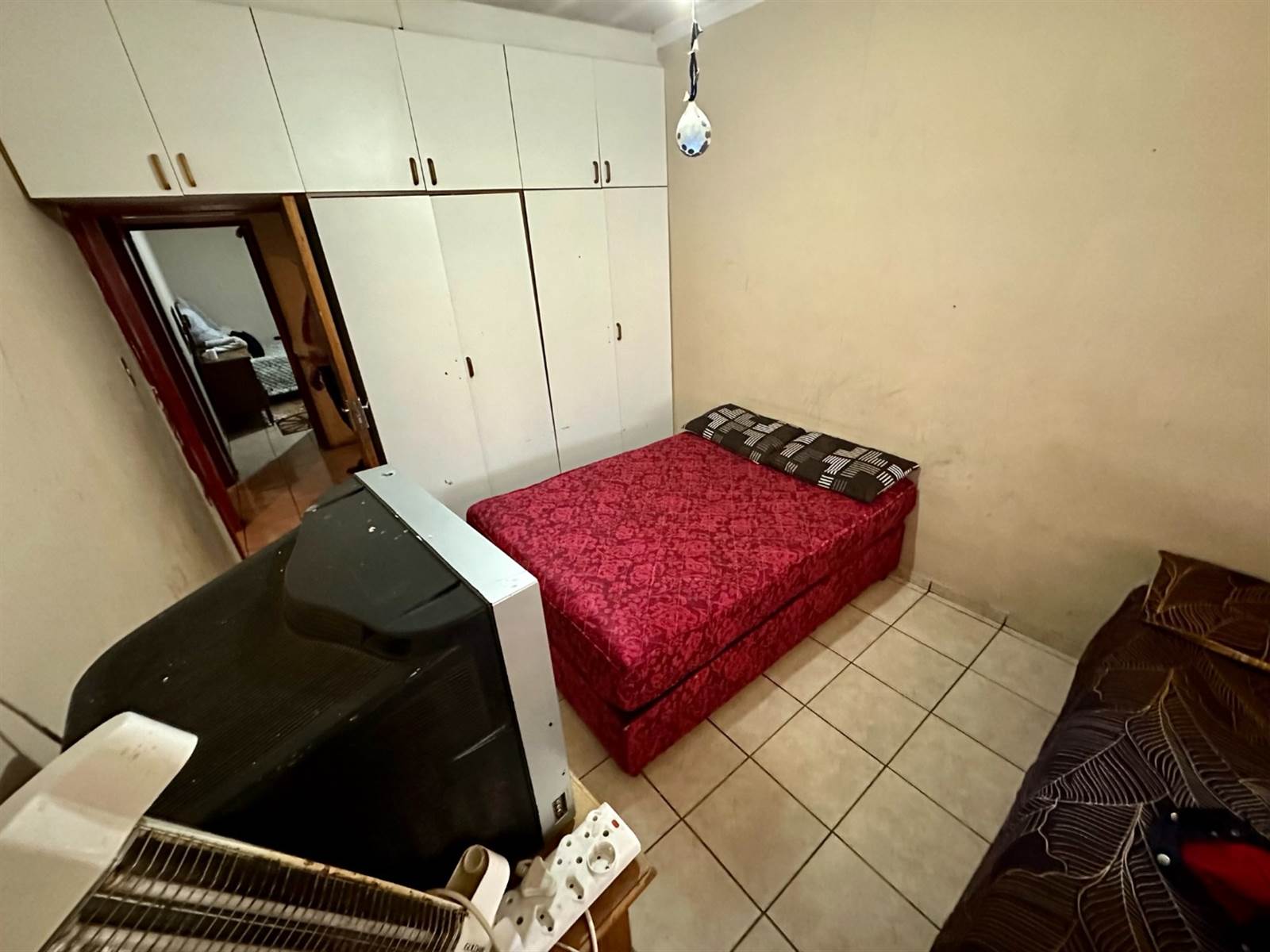 3 Bed House in West Turffontein photo number 6