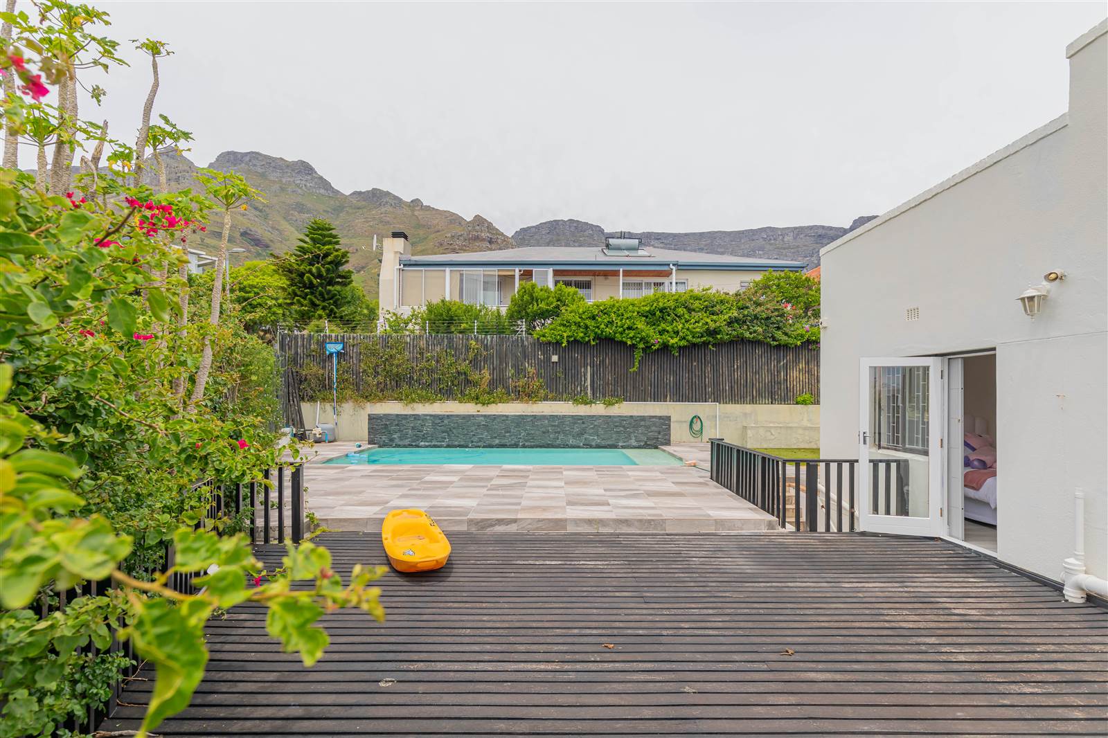 4 Bed House in Vredehoek photo number 21