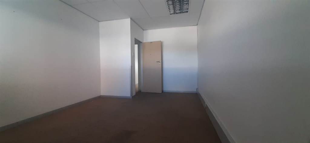 39  m² Commercial space in Bendor photo number 23