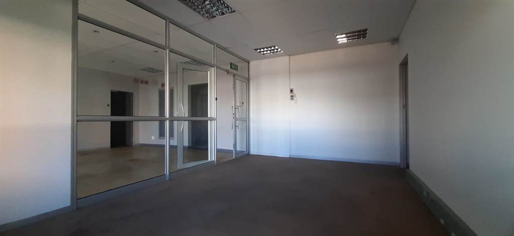 39  m² Commercial space in Bendor photo number 9