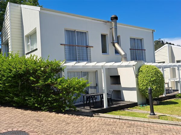 2 Bed Apartment in Lelieskloof