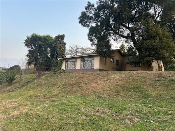 5.3 ha Smallholding 5.3 ha Smallholding