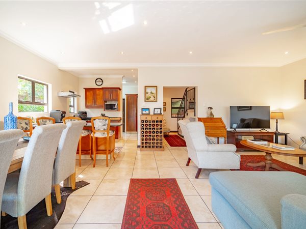 3 Bedroom Townhouse 3 Bedroom Townhouse