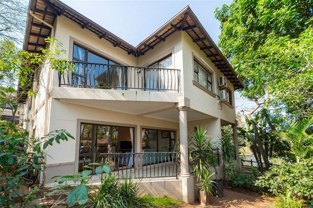 3 Bedroom Townhouse 3 Bedroom Townhouse