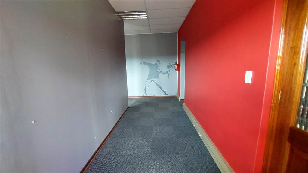 125  m² Commercial space in Lyttelton Manor photo number 11