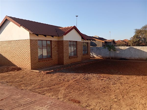 3 Bedroom House 3 Bedroom House
