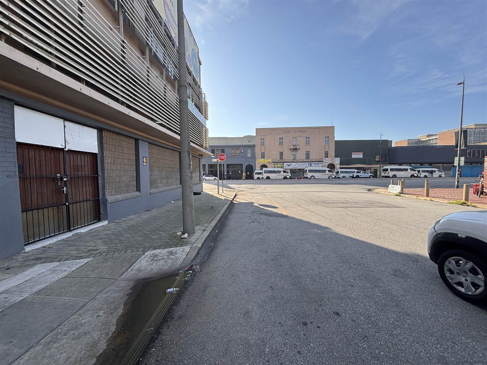 520  m² Industrial space in North End photo number 2