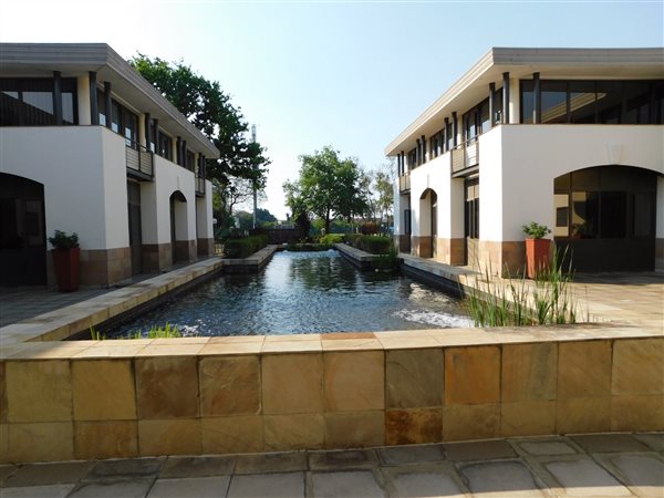 434  m² Office Space in Illovo