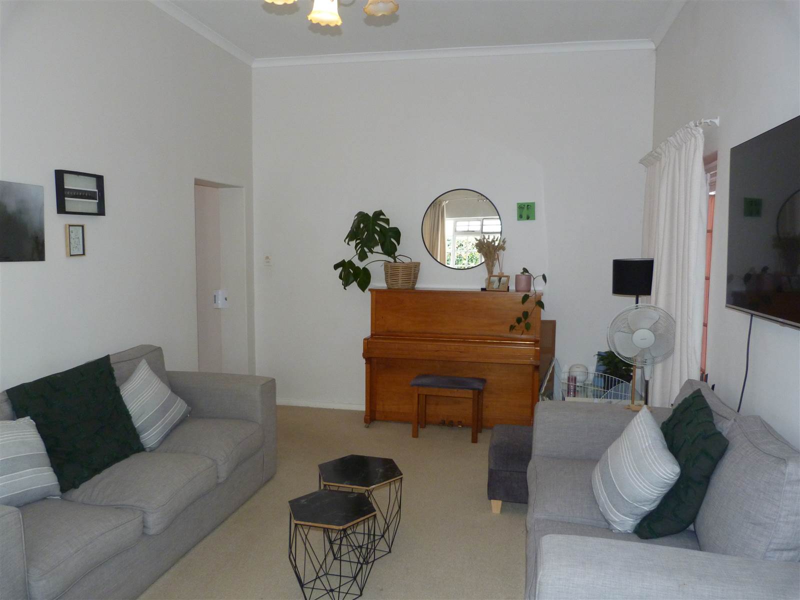 3 Bed House in Wynberg photo number 2