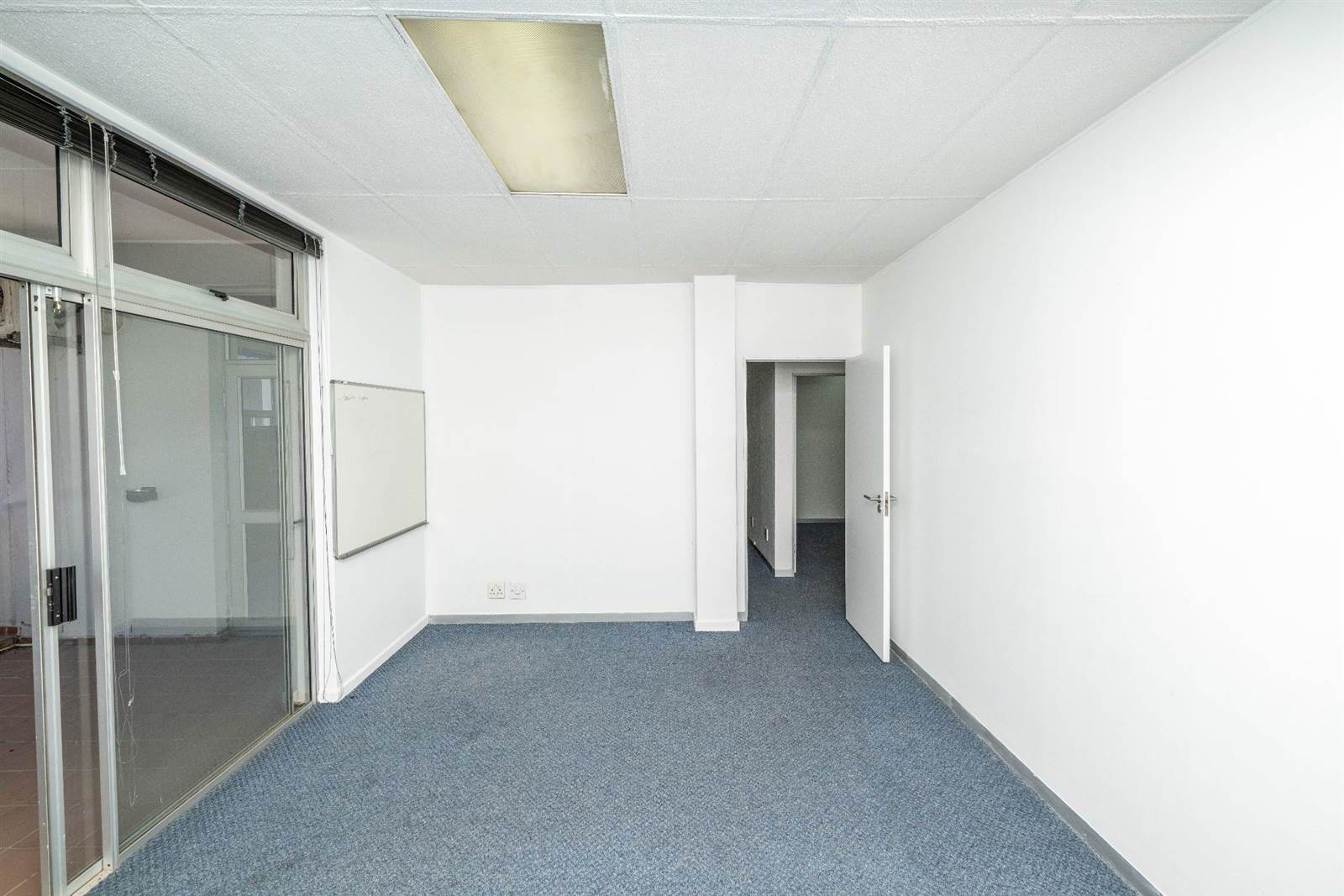 240  m² Commercial space in Oakdale photo number 6