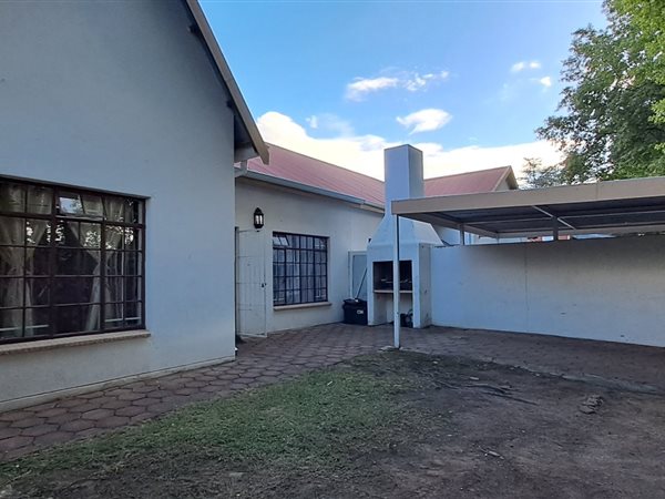 2 Bedroom Townhouse 2 Bedroom Townhouse