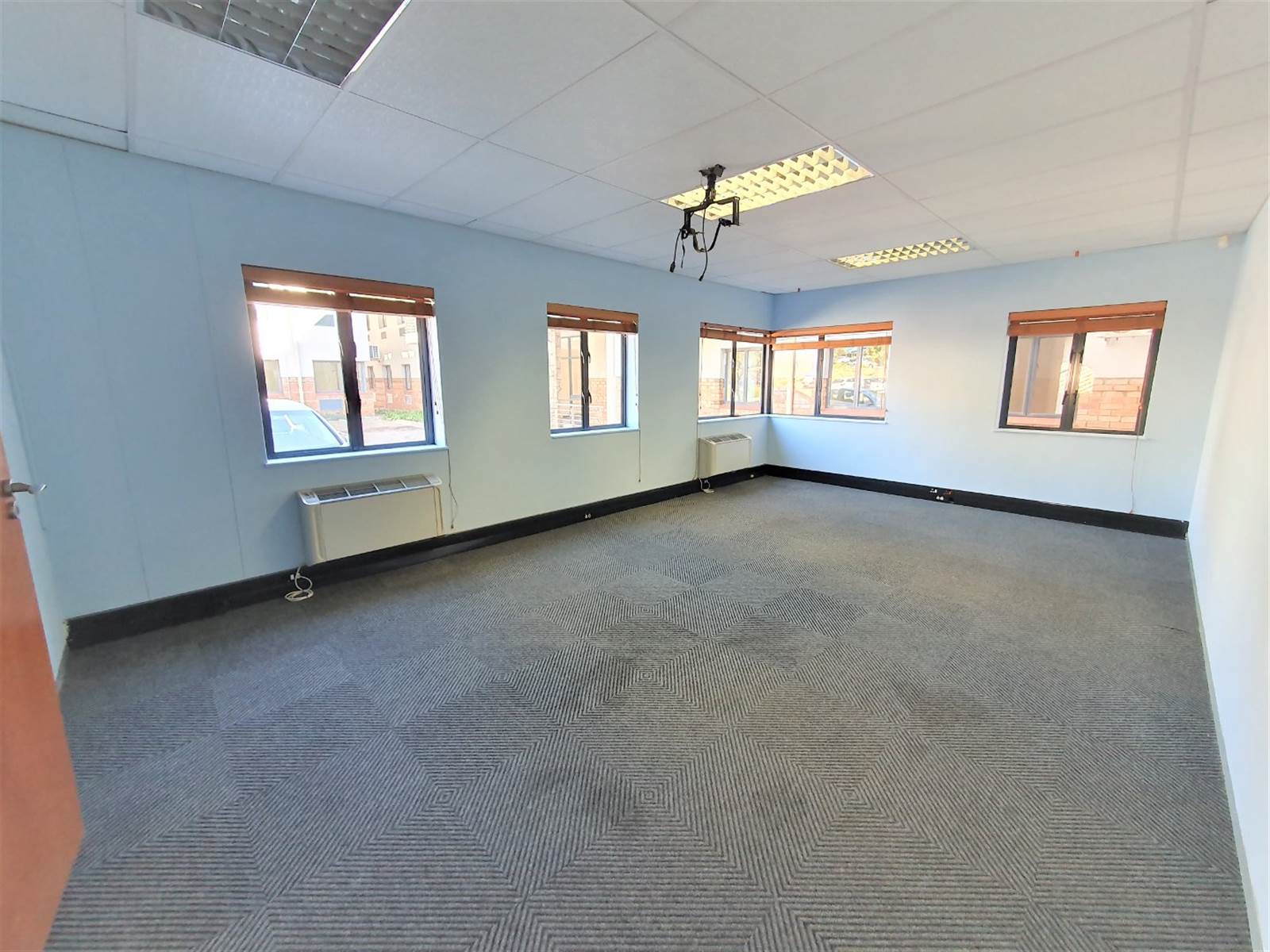 334  m² Office Space in Bryanston photo number 7