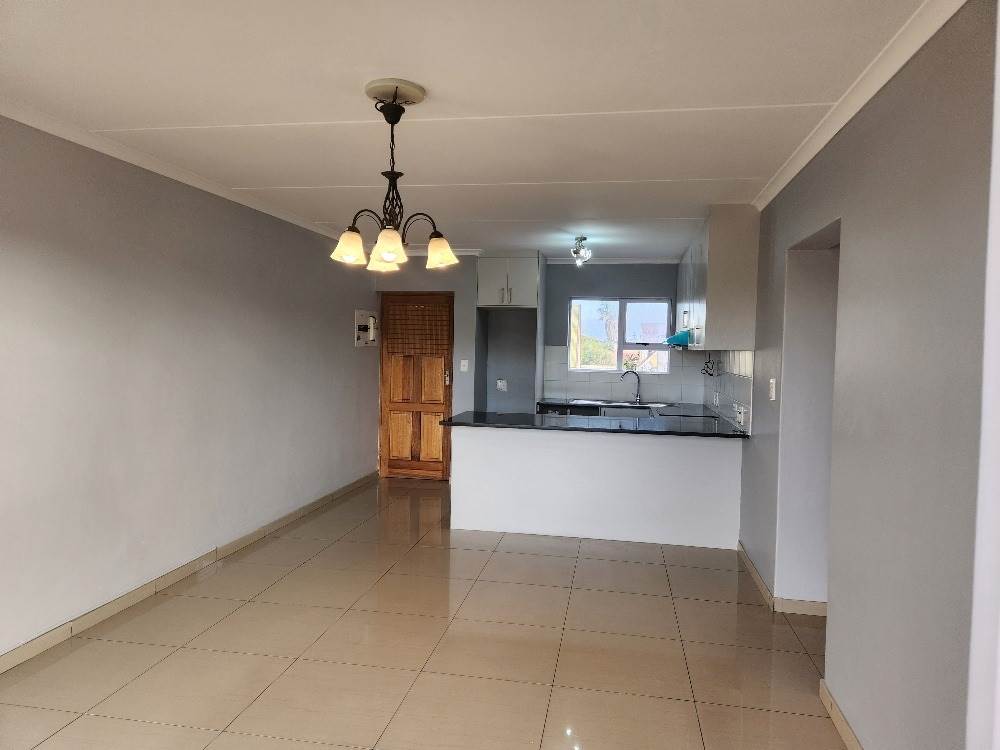 3 Bed Apartment in Parklands photo number 1