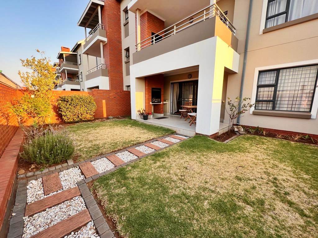 2 Bed Townhouse in Golden Fields Estate photo number 1