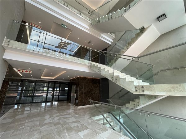 2000  m² Commercial space in Fourways