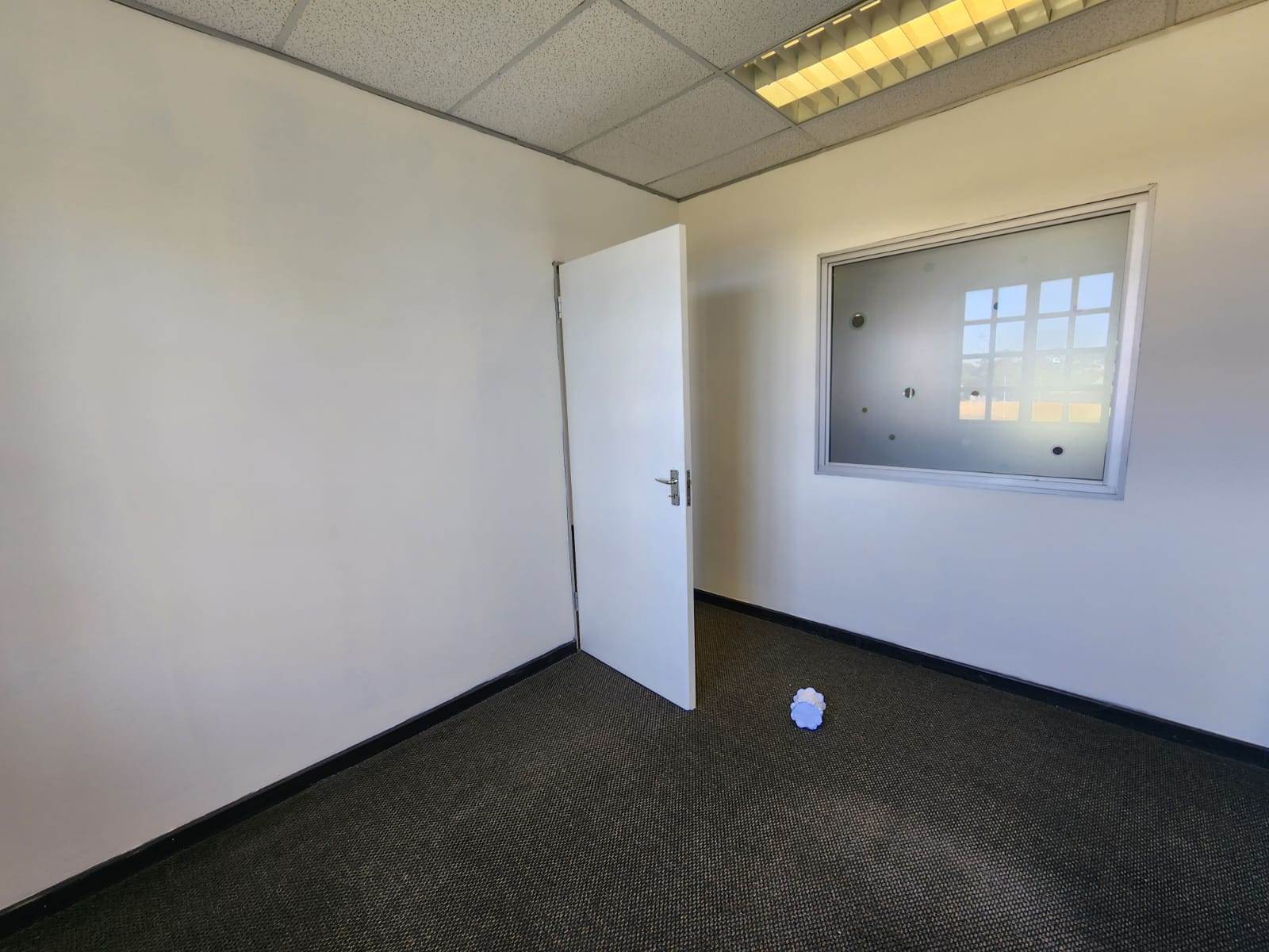 140  m² Commercial space in Claremont photo number 13