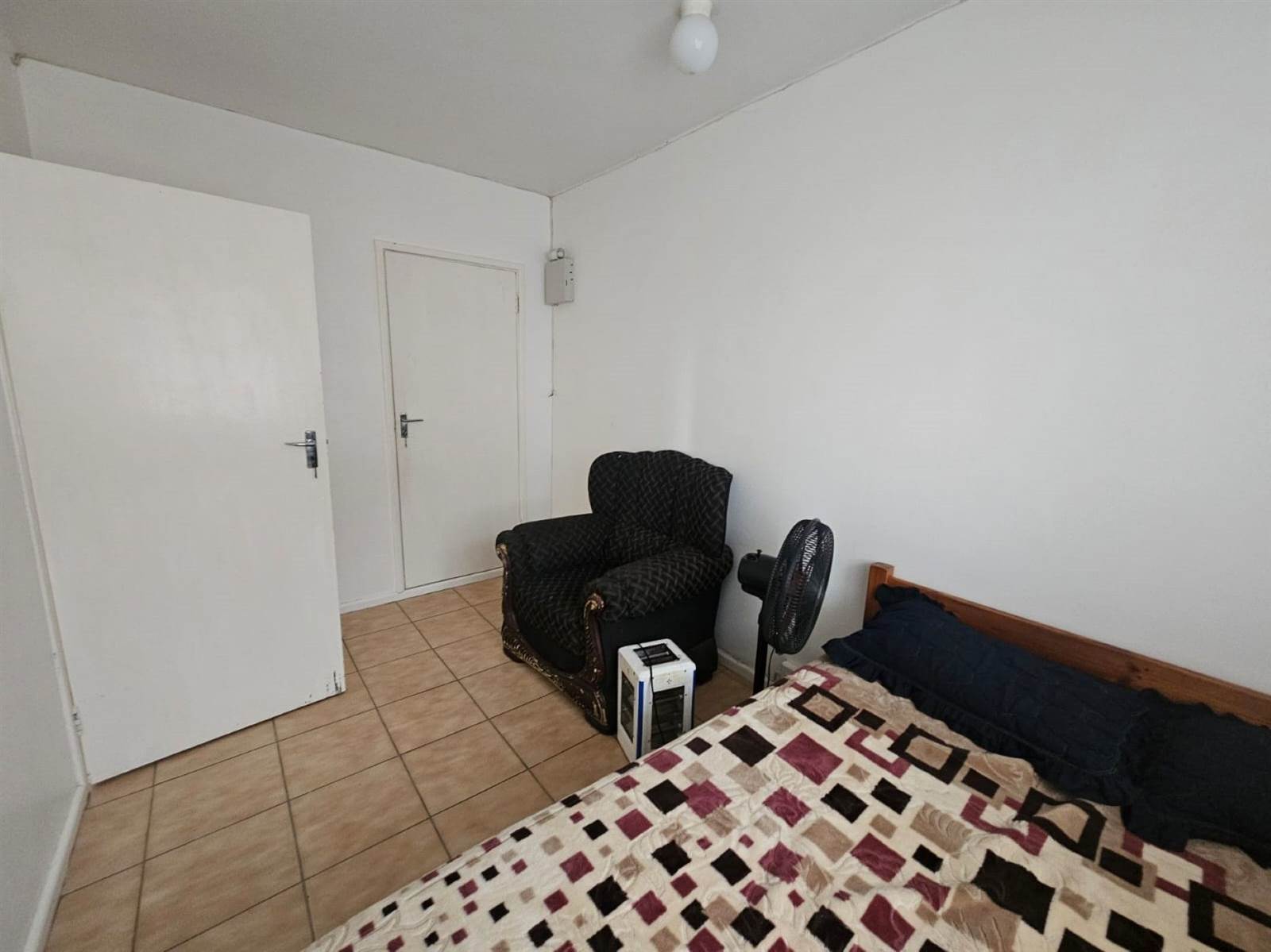 2 Bed Apartment in Parsons Vlei photo number 14