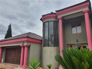 5 Bed House in Cultura Park