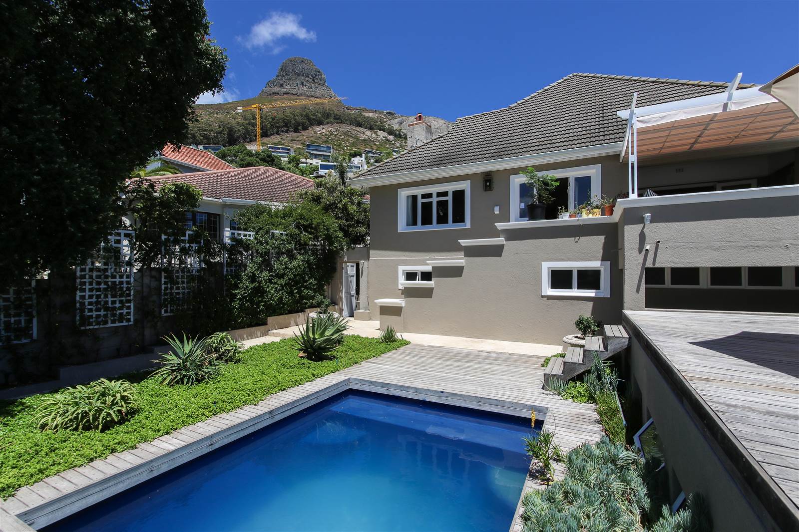 4 Bed House in Fresnaye photo number 8