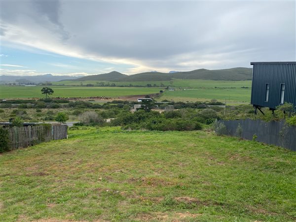 576 m² Land