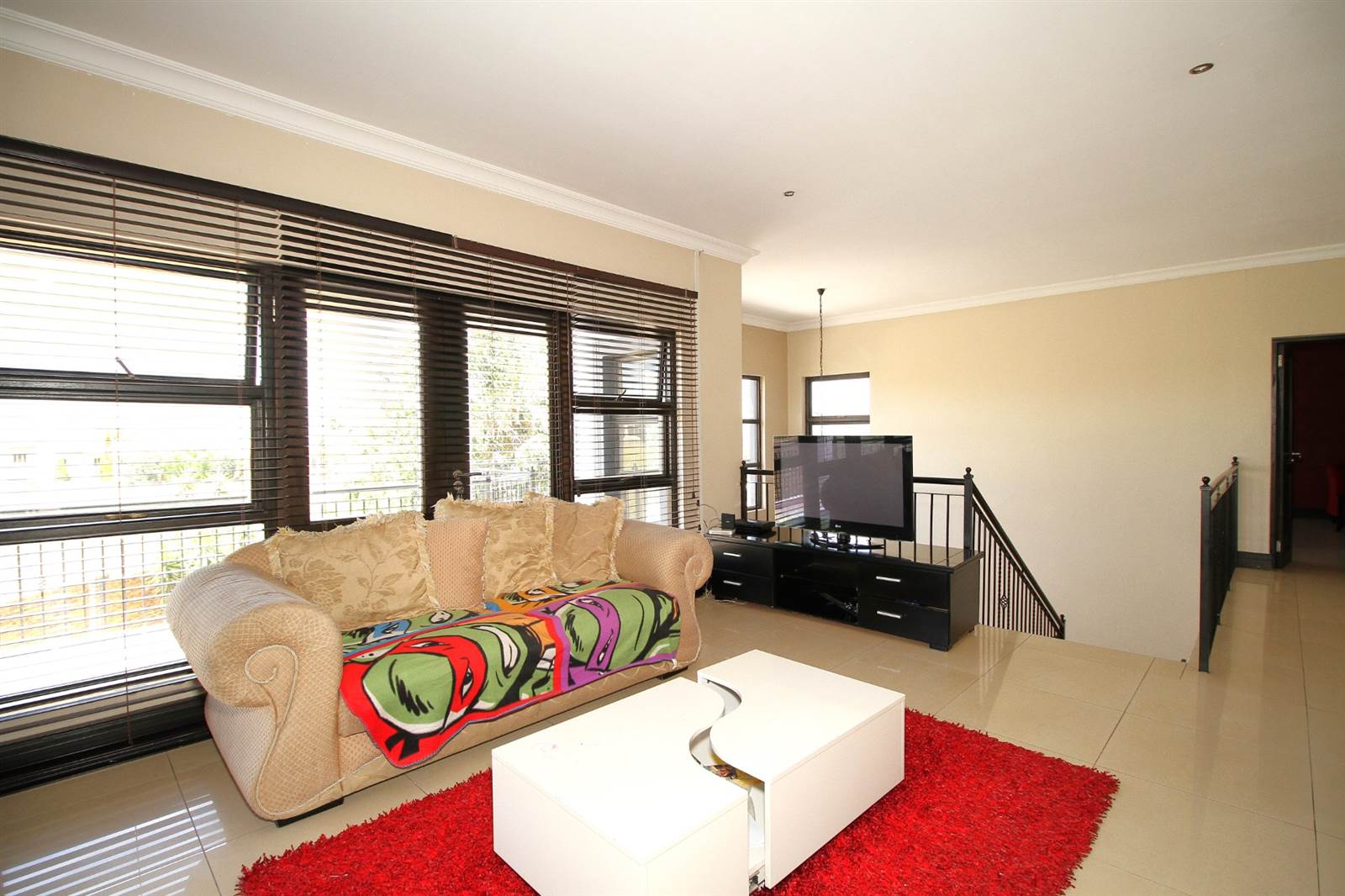4 Bed House in Blue Valley Golf Estate photo number 29