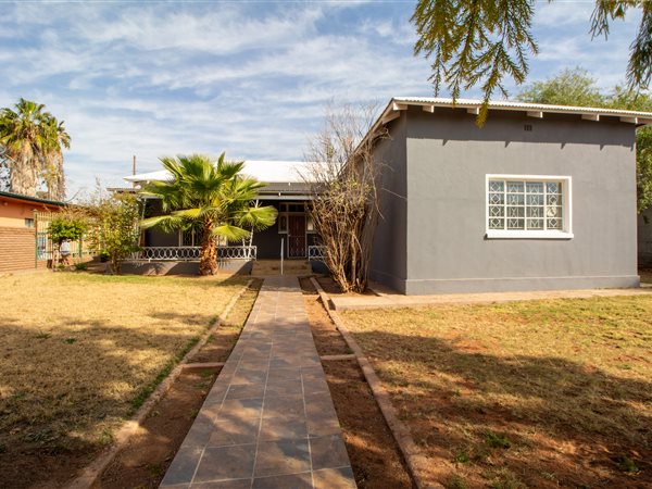 3 Bedroom House 3 Bedroom House