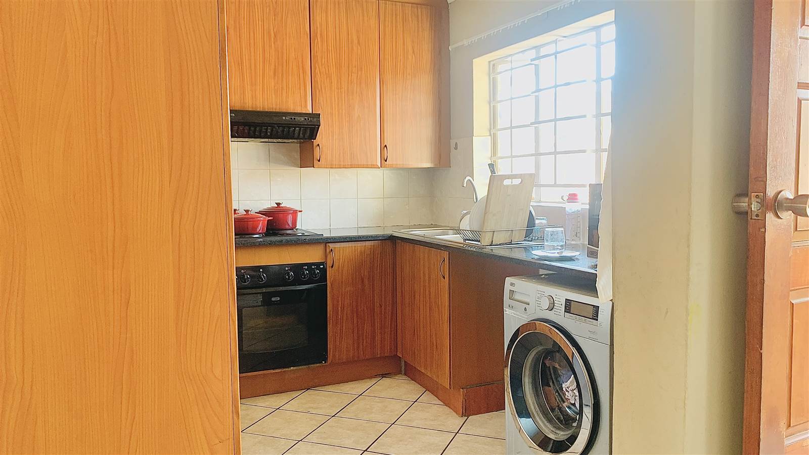 2 Bed Apartment in Raslouw photo number 7