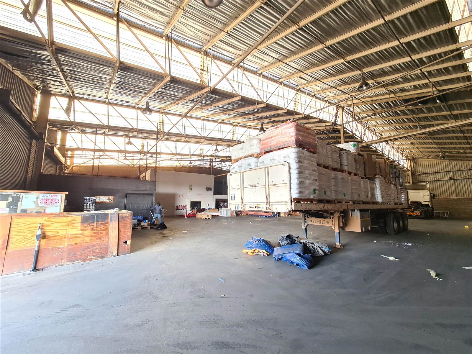 3389  m² Industrial space in Spartan photo number 9